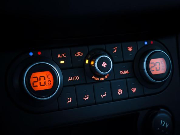 Nissan Qashqai I Рестайлинг с пробегом 2010 года, цена 985 000 рублей, 143564 км, внедорожник, Автокод Объявления