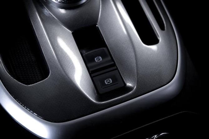 Haval Jolion I Рестайлинг с пробегом 2024 года, цена 1 749 000 рублей, 40307 км, внедорожник, Автокод Объявления