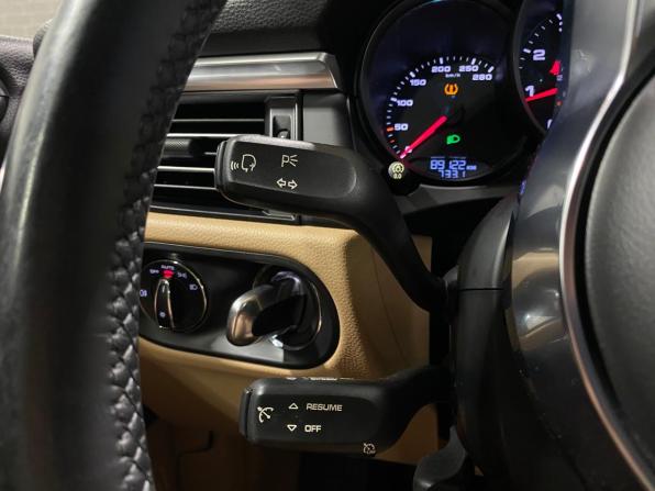 Porsche Macan I Рестайлинг с пробегом 2019 года, цена 4 950 000 рублей, 89111 км, внедорожник, Автокод Объявления