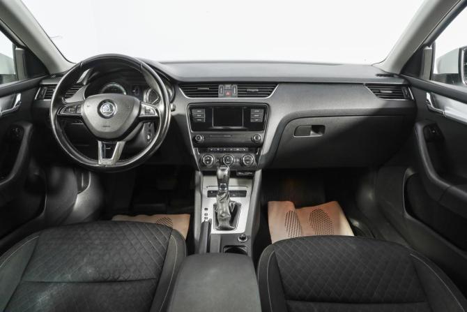 Skoda Octavia III (A7) с пробегом 2017 года, цена 1 549 000 рублей, 174000 км, лифтбек, Автокод Объявления