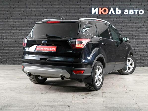 Ford Kuga II Рестайлинг с пробегом 2018 года, цена 1 680 000 рублей, 77138 км, внедорожник, Автокод Объявления