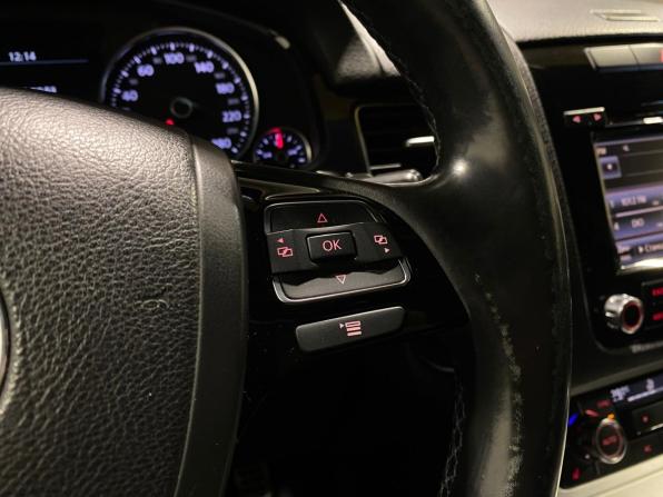 Volkswagen Touareg II с пробегом 2012 года, цена 1 855 000 рублей, 215225 км, внедорожник, Автокод Объявления