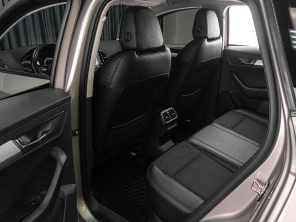 Skoda Karoq I с пробегом 2021 года, цена 2 469 000 рублей, 108834 км, внедорожник, Автокод Объявления