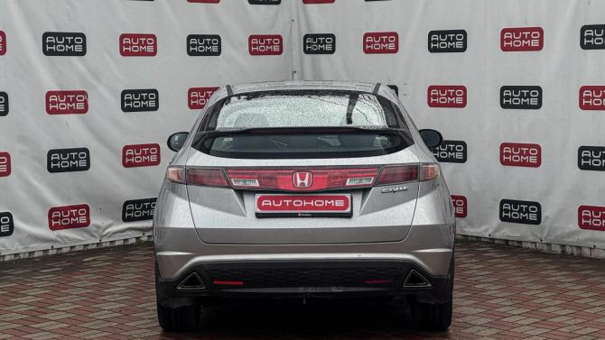 Honda Civic VIII Рестайлинг с пробегом 2008 года, цена 400 000 рублей, 303128 км, хэтчбек, Автокод Объявления