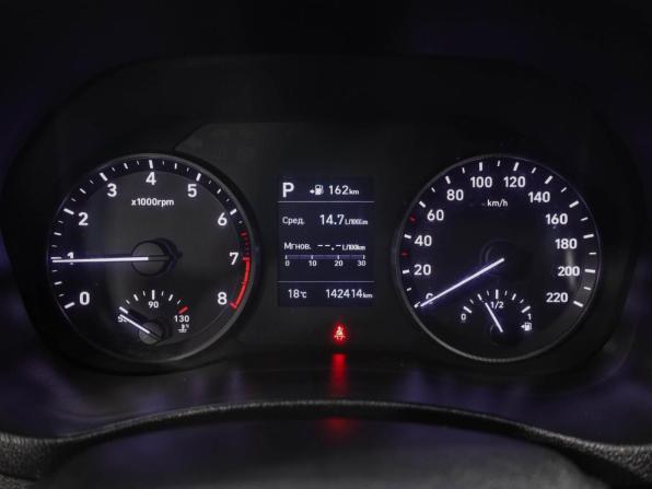 Hyundai Solaris II с пробегом 2019 года, цена 1 399 000 рублей, 142414 км, седан, Автокод Объявления
