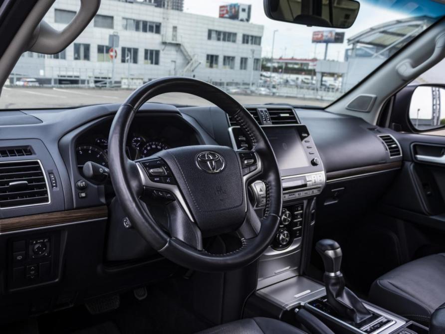 Toyota Land Cruiser Prado 150 Series Рестайлинг 3 Москва  - изображение 9