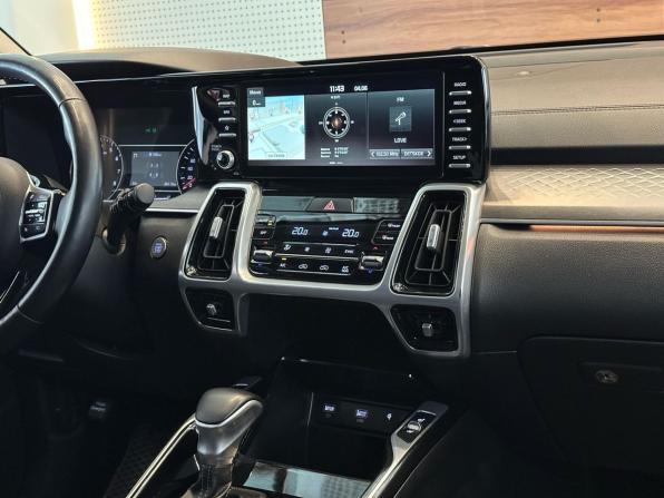 Kia Sorento IV с пробегом 2021 года, цена 3 849 000 рублей, 66100 км, внедорожник, Автокод Объявления