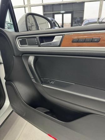 Volkswagen Touareg II с пробегом 2010 года, цена 1 649 000 рублей, 300000 км, внедорожник, Автокод Объявления