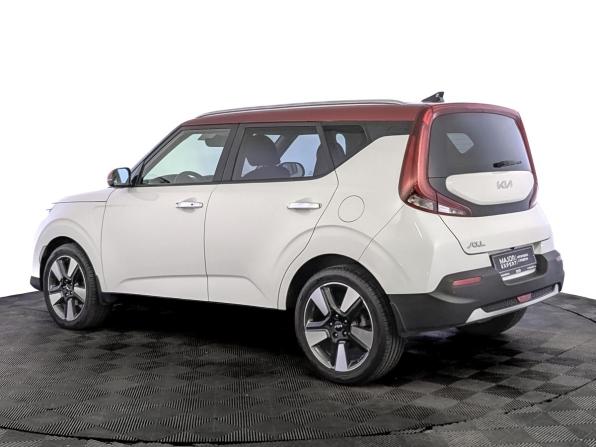Kia Soul III с пробегом 2022 года, цена 2 499 000 рублей, 14000 км, хэтчбек, Автокод Объявления