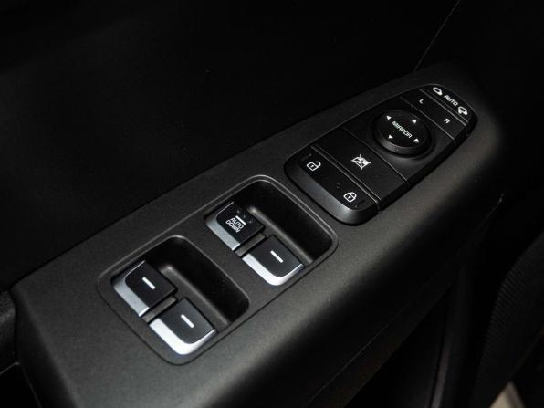 Kia Sportage IV Рестайлинг с пробегом 2019 года, цена 2 049 000 рублей, 126300 км, внедорожник, Автокод Объявления