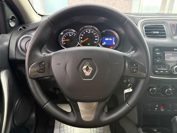 Renault Logan II с пробегом 2017 года, цена 965 000 рублей, 86619 км, седан, Автокод Объявления