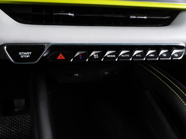 Geely Coolray I с пробегом 2023 года, цена 1 999 000 рублей, 26267 км, внедорожник, Автокод Объявления