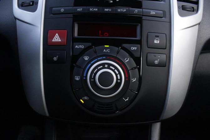 Kia Venga I с пробегом 2012 года, цена 945 000 рублей, 159479 км, минивэн, Автокод Объявления