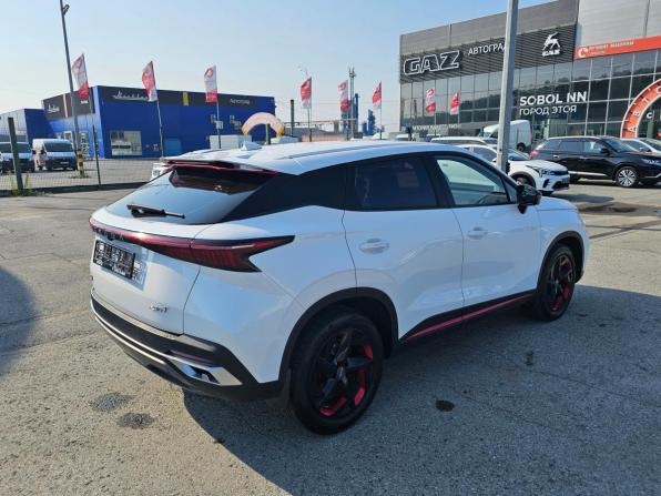 Omoda C5 I с пробегом 2022 года, цена 1 529 995 рублей, 89168 км, внедорожник, Автокод Объявления