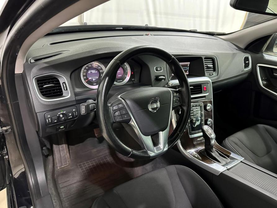 Volvo S60 II Курск  - изображение 19