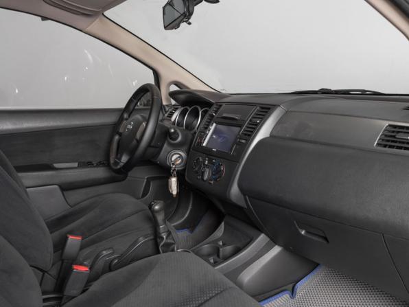 Nissan Tiida I Рестайлинг с пробегом 2011 года, цена 653 400 рублей, 172183 км, хэтчбек, Автокод Объявления