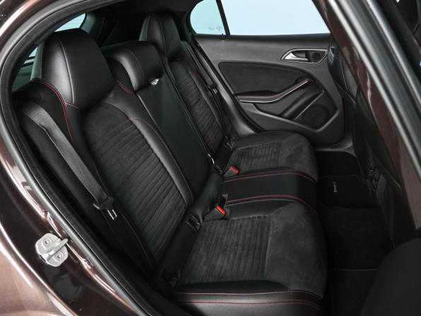 Mercedes-Benz GLA I (X156) с пробегом 2015 года, цена 2 099 000 рублей, 145826 км, внедорожник, Автокод Объявления