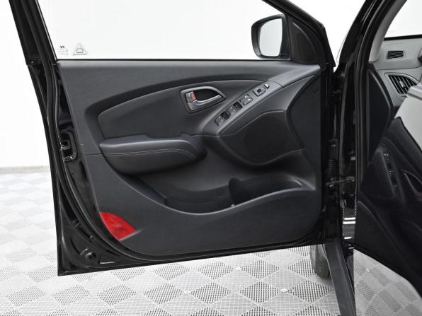 Hyundai ix35 I Рестайлинг с пробегом 2014 года, цена 919 000 рублей, 129070 км, внедорожник, Автокод Объявления