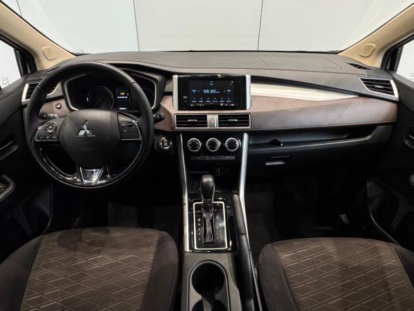 Mitsubishi Xpander I Рестайлинг с пробегом 2023 года, цена 2 550 000 рублей, 30058 км, внедорожник, Автокод Объявления