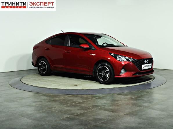 Hyundai Solaris II Рестайлинг с пробегом 2021 года, цена 1 697 000 рублей, 56042 км, седан, Автокод Объявления