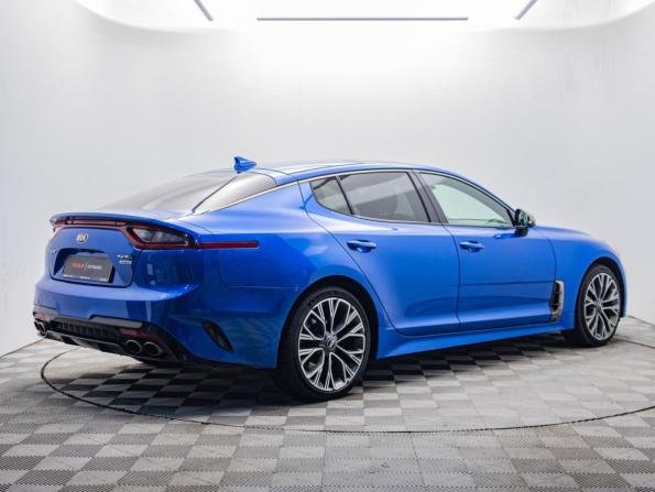 Kia Stinger I с пробегом 2018 года, цена 2 939 000 рублей, 75500 км, лифтбек, Автокод Объявления