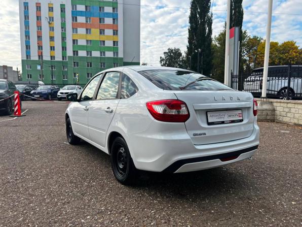 Lada (ВАЗ) Granta I Рестайлинг с пробегом 2022 года, цена 743 300 рублей, 55158 км, хэтчбек, Автокод Объявления