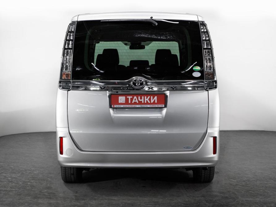 Toyota Voxy III (R80) Иркутск  - изображение 4
