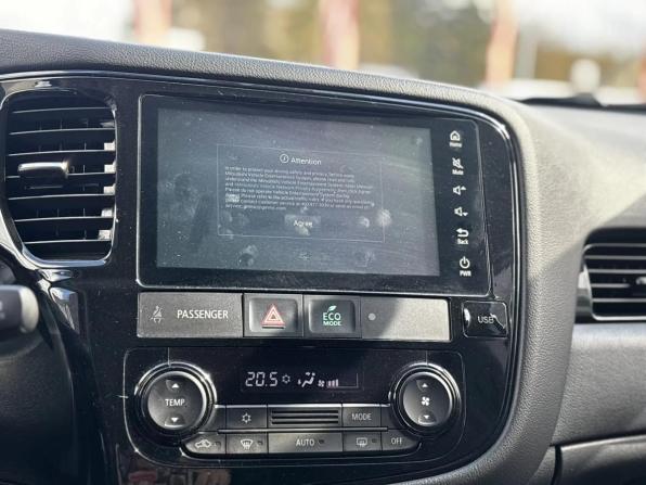 Mitsubishi Outlander III Рестайлинг 3 с пробегом 2022 года, цена 2 700 000 рублей, 49547 км, внедорожник, Автокод Объявления