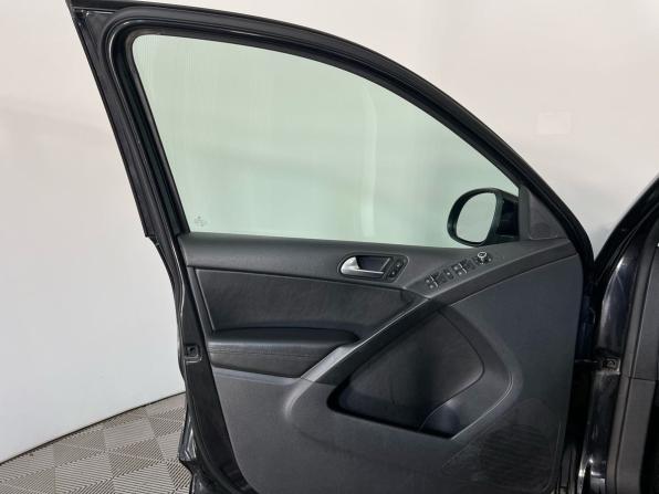 Volkswagen Tiguan I с пробегом 2010 года, цена 839 000 рублей, 251000 км, внедорожник, Автокод Объявления