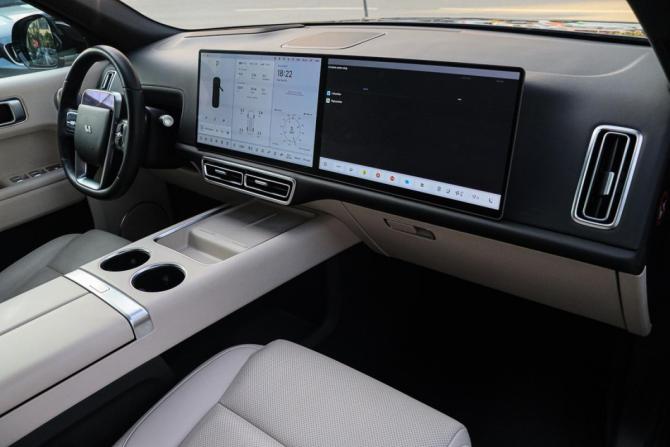 Li Auto (Lixiang) L9 I с пробегом 2023 года, цена 5 900 000 рублей, 41000 км, внедорожник, Автокод Объявления