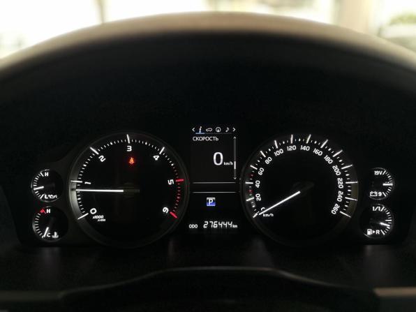 Toyota Land Cruiser 200 Series Рестайлинг 2 с пробегом 2015 года, цена 4 250 000 рублей, 276442 км, внедорожник, Автокод Объявления