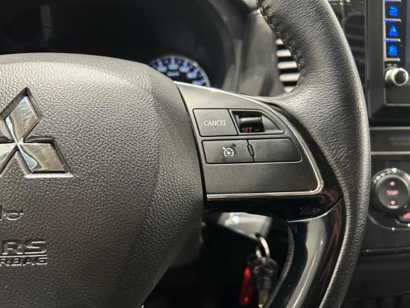 Mitsubishi Outlander III Рестайлинг 3 с пробегом 2019 года, цена 1 949 000 рублей, 95828 км, внедорожник, Автокод Объявления