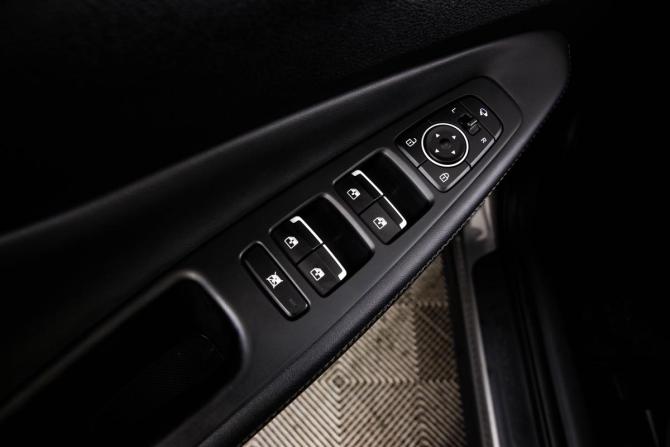 Hyundai Santa Fe IV с пробегом 2019 года, цена 2 799 000 рублей, 160235 км, внедорожник, Автокод Объявления