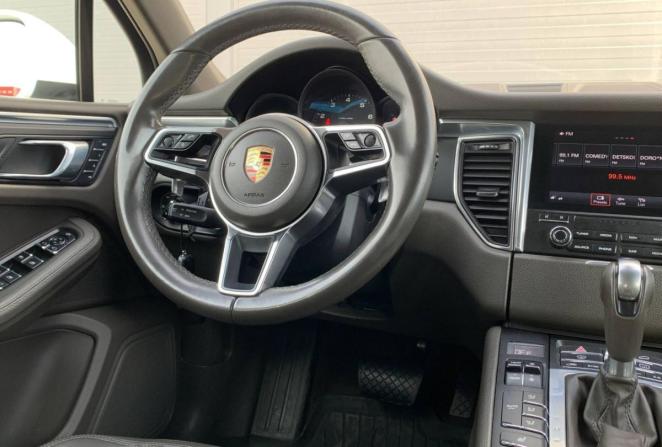 Porsche Macan I с пробегом 2017 года, цена 3 290 000 рублей, 102399 км, внедорожник, Автокод Объявления
