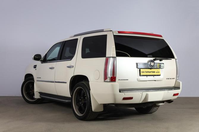 Cadillac Escalade III с пробегом 2013 года, цена 2 149 000 рублей, 342000 км, внедорожник, Автокод Объявления