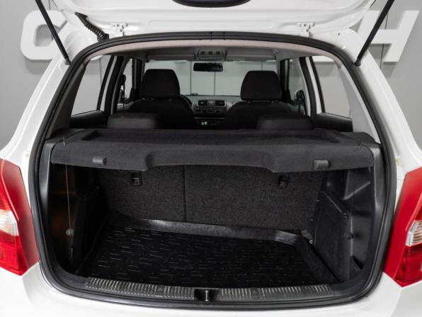 Skoda Fabia II Рестайлинг с пробегом 2012 года, цена 599 000 рублей, 262441 км, хэтчбек, Автокод Объявления
