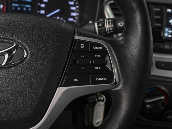 Hyundai Solaris II с пробегом 2019 года, цена 1 299 000 рублей, 161825 км, седан, Автокод Объявления