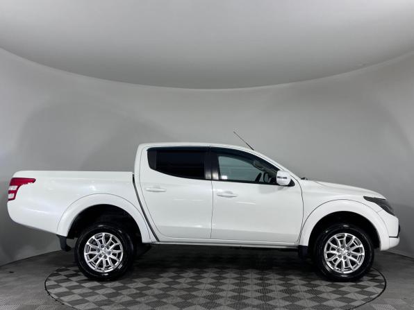 Mitsubishi L200 V с пробегом 2017 года, цена 2 050 000 рублей, 227145 км, пикап, Автокод Объявления