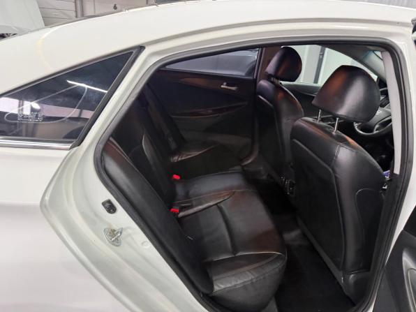 Hyundai Sonata VI (YF) с пробегом 2011 года, цена 1 027 000 рублей, 195117 км, седан, Автокод Объявления