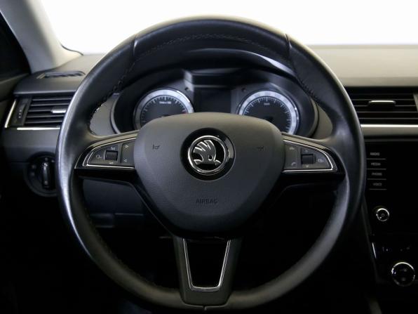 Skoda Octavia III (A7) Рестайлинг с пробегом 2017 года, цена 1 490 000 рублей, 187496 км, лифтбек, Автокод Объявления