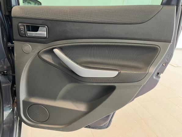 Ford Kuga I с пробегом 2012 года, цена 785 000 рублей, 247403 км, внедорожник, Автокод Объявления