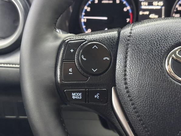 Toyota RAV4 IV (XA40) Рестайлинг с пробегом 2018 года, цена 2 665 000 рублей, 88783 км, внедорожник, Автокод Объявления