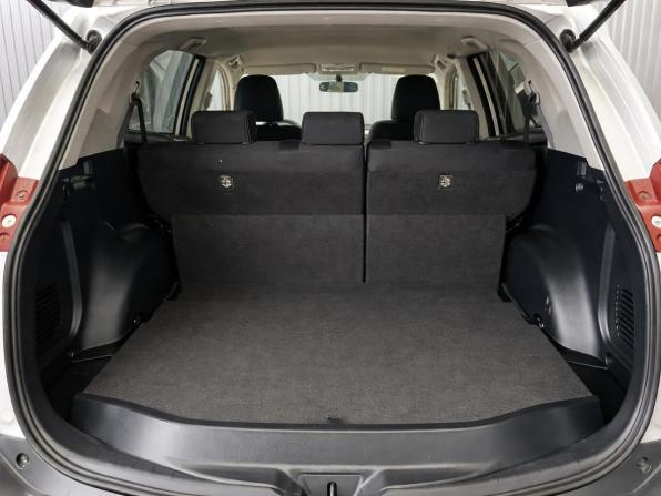 Toyota RAV4 IV (XA40) с пробегом 2013 года, цена 1 717 000 рублей, 213247 км, внедорожник, Автокод Объявления