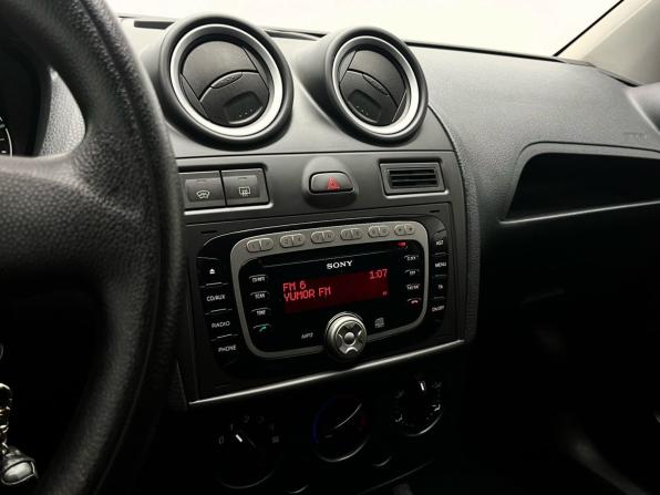 Ford Fiesta Mk5 с пробегом 2007 года, цена 399 000 рублей, 104766 км, хэтчбек, Автокод Объявления