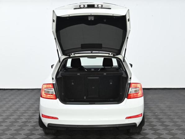 Skoda Octavia III (A7) с пробегом 2017 года, цена 1 249 000 рублей, 122000 км, лифтбек, Автокод Объявления