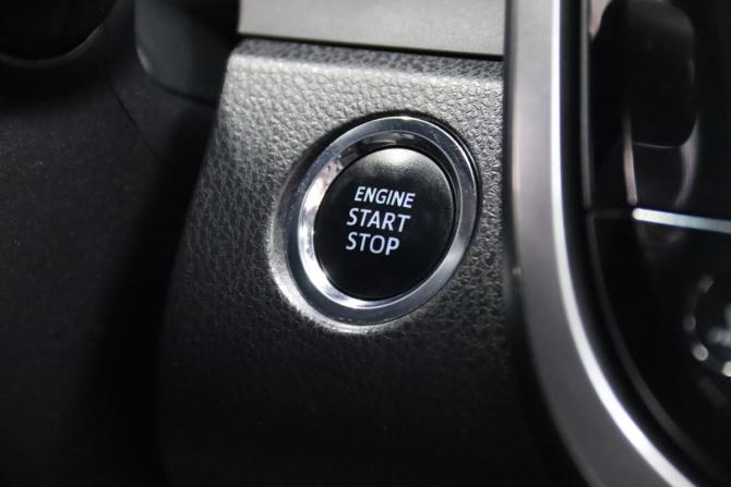 Toyota Camry VIII (XV70) с пробегом 2019 года, цена 2 835 350 рублей, 121015 км, седан, Автокод Объявления