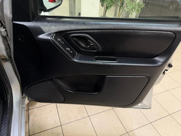 Ford Maverick III с пробегом 2005 года, цена 710 000 рублей, 246000 км, внедорожник, Автокод Объявления