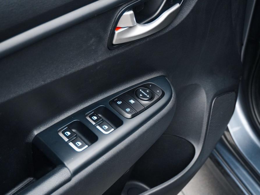 Kia Rio IV Ростов-на-Дону  - изображение 11