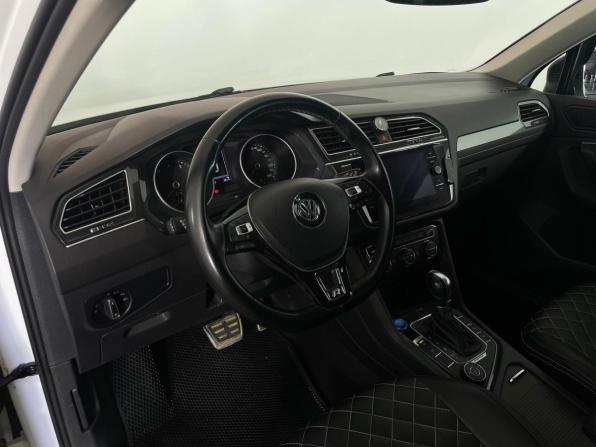 Volkswagen Tiguan II с пробегом 2019 года, цена 2 488 000 рублей, 117887 км, внедорожник, Автокод Объявления