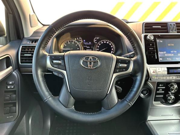 Toyota Land Cruiser Prado 150 Series Рестайлинг 2 с пробегом 2018 года, цена 4 860 000 рублей, 217777 км, внедорожник, Автокод Объявления